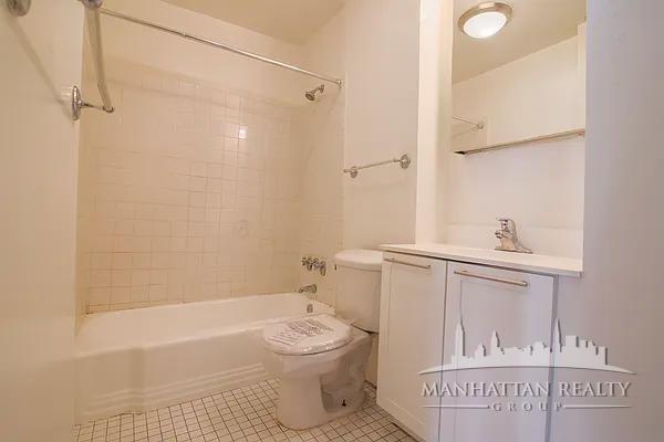 Studio, 1 bath, 491 sqft, $3,625, Unit 11H