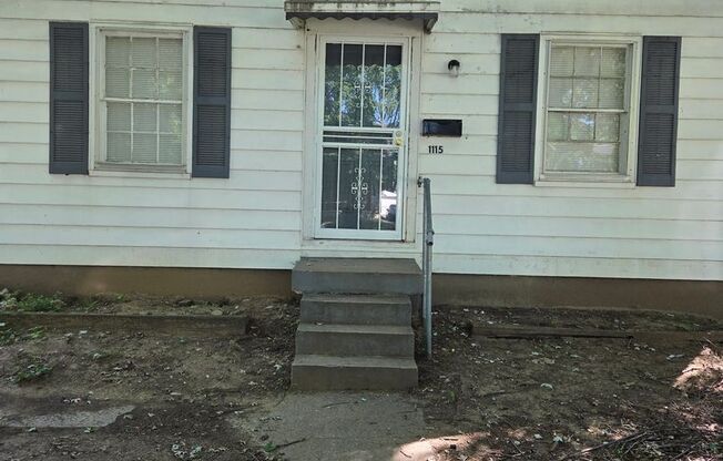 2BR/1BA House recently renovated