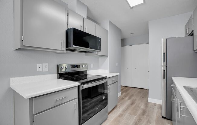 HITE LANDING APARTMENTS