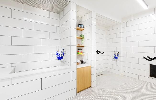Pet-friendly community with convenient pet spa and bike-washing station.