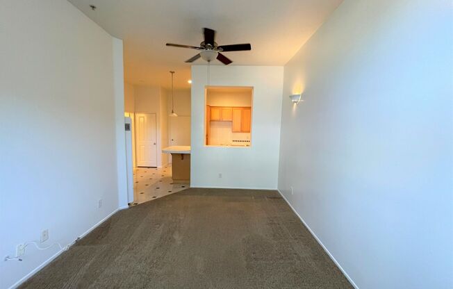 1 bed, 1 bath, 618 sqft, $1,900, Unit 1073 #104