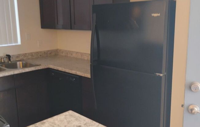 2 beds, 2 baths, 984 sqft, $1,650, Unit 254
