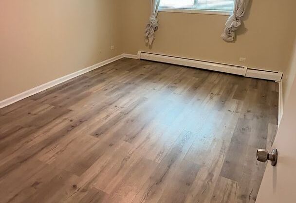 2 Bed Condo Near O'Hare