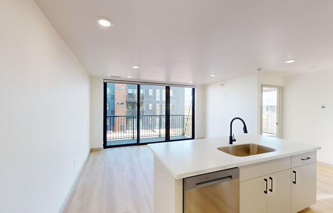 1 bed, 1 bath, 468 sqft, $745, Unit 2405-104