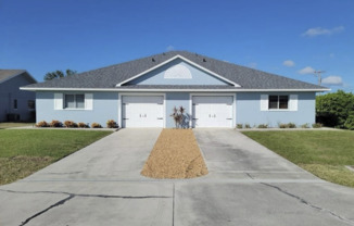 Spacious Duplex in SW Cape Coral