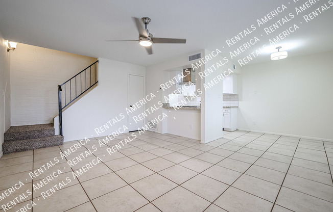 5206 N 42 DR
