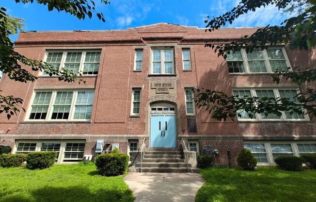 1 bed, 1 bath, 500 sqft, $1,600, Unit O-102