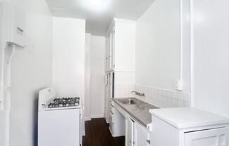 Studio, 1 bath, $1,395, Unit 23