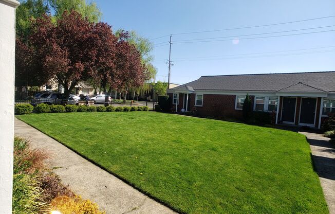 One Bedroom Apartment Home in Vintage Rose City Park Community - VIEW LISTING for 360° IMAGES, SPECIALS and SHOWING DETAILS!