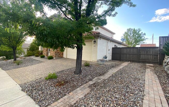 Top of the Hill - Gorgeous 5 Bedroom 3 Bath Reno House 3,160 sf