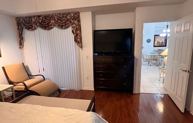 2 beds, 2 baths, $3,800