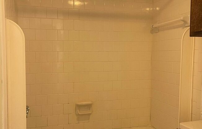 2 beds, 1.5 baths, 950 sqft, $950, Unit 900-3