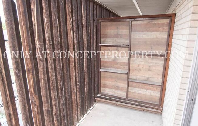 2 beds, 1 bath, 790 sqft, $1,325, Unit 37