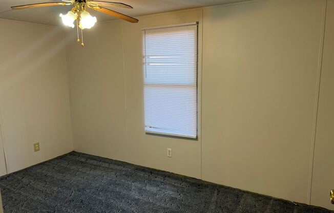 3 beds, 2 baths, $1,450