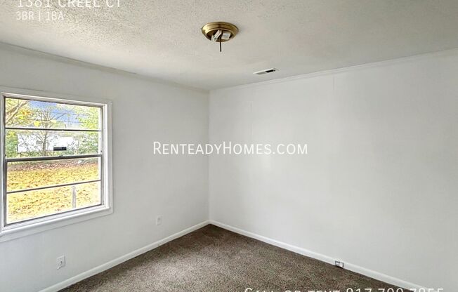 3 beds, 1 bath, $1,650