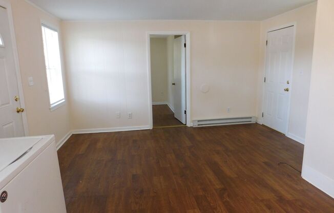 2208 1/2 Spencer Avenue