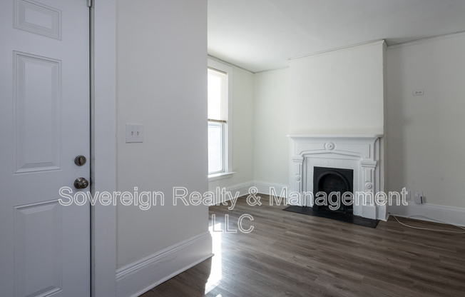 406 PAINES AVE NW