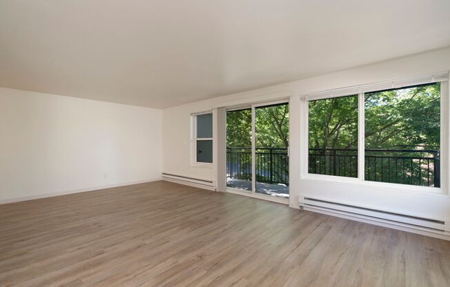 2 beds, 2 baths, 1,000 sqft, $2,995, Unit 2727 - 201