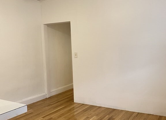 2031 Commonwealth Ave.
