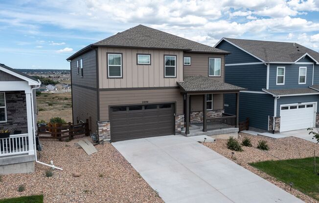 Single Family Home for Rent in Monument, CO