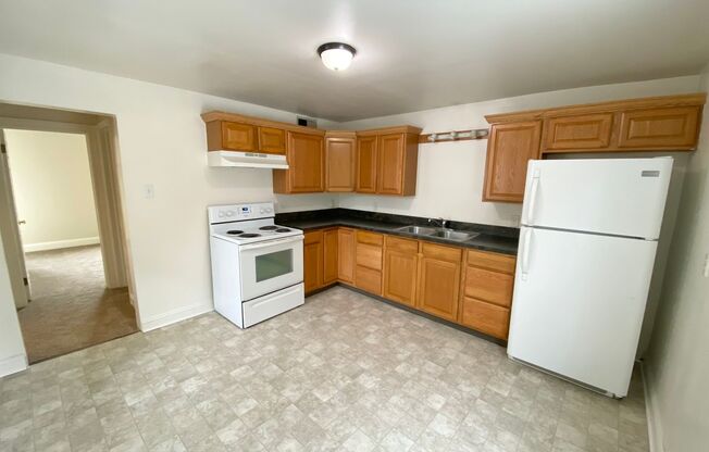 1 bed, 1 bath, $950, Unit #2