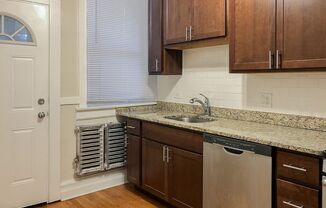 1607 W Berteau Ave 1