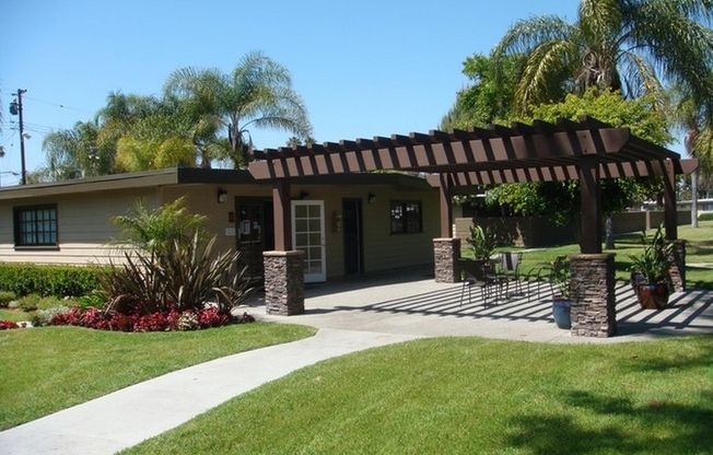 1 bed, 1 bath, 670 sqft, $2,200, Unit L86