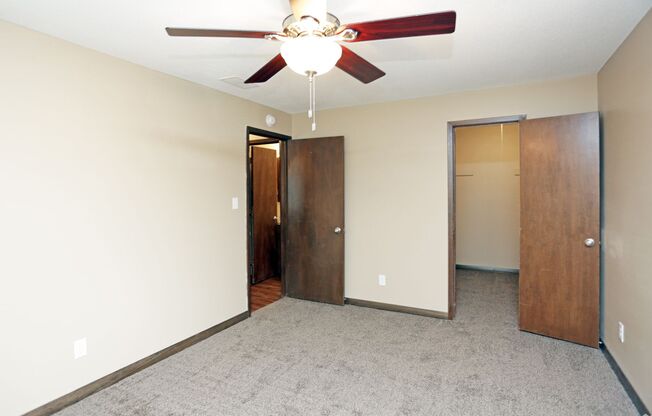 2 beds, 1.5 baths, 820 sqft, $985, Unit 4112 Wyndsor Terrace Building 1 #27