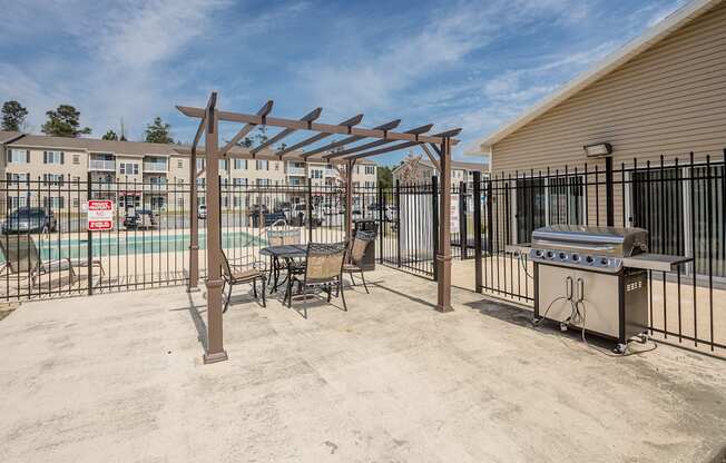 Grill Benson Estates Apartments
203 Williamsburg Dr., AUGUSTA, GA 30815v