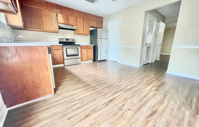 Lakewood Commons B205