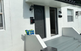 2131 HAYES ST