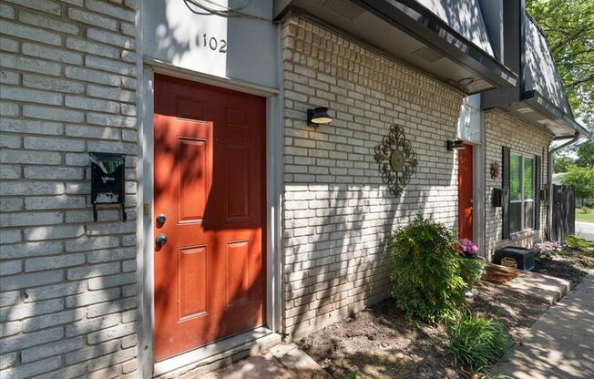 1703 CORONADO HLS