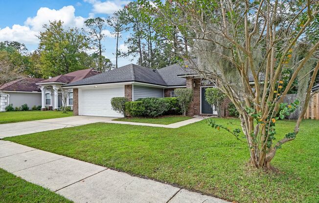 Lovely 3-bedroom, 2-bathroom home located in the desirable Hideaway Woods community