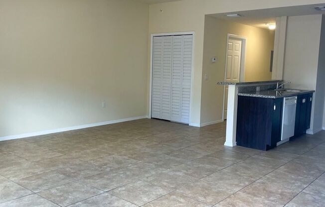 2 beds, 1 bath, $1,495