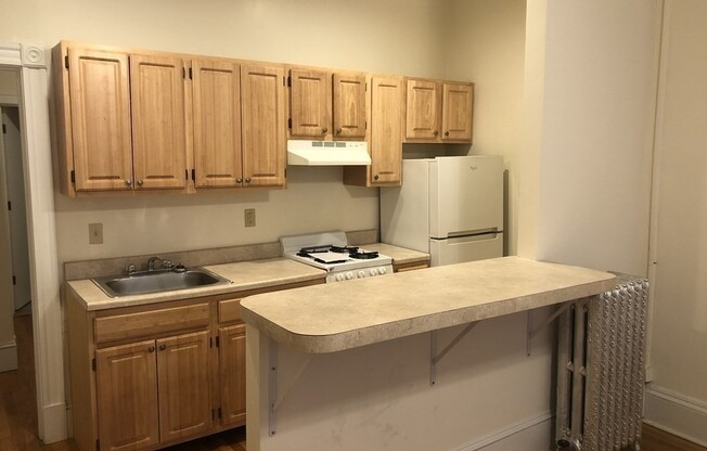 1 bed, 1 bath, 650 sqft, $2,300, Unit 9