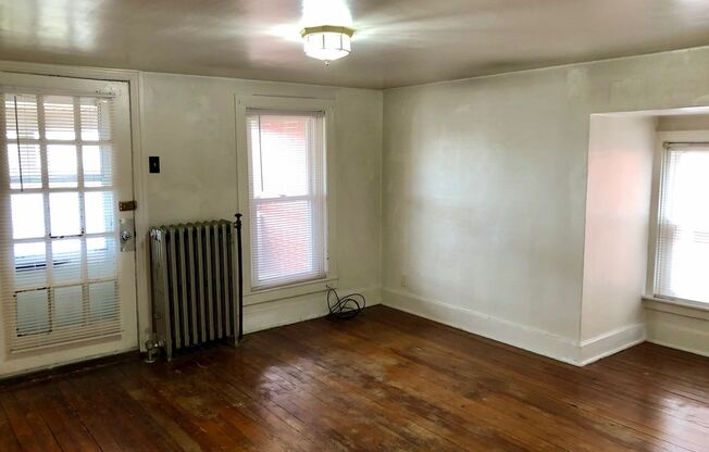 1 bed, 1 bath, $675, Unit 362 W BROADWAY APT #6