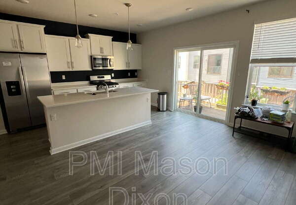4311 LAPLATA AVE