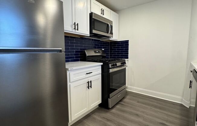 3 beds, 2 baths, 1,292 sqft, $1,840, Unit Unit 301 (Loft)