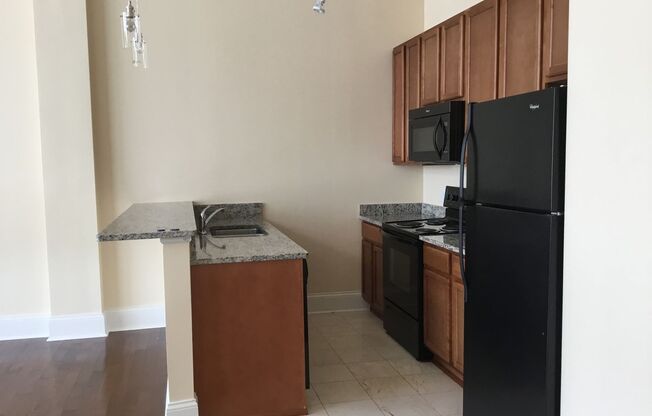 1 bed, 1 bath, 770 sqft, $1,538, Unit 401