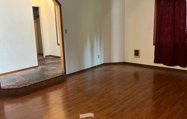 Spacious 4 Bed 3 Bath Lynnwood Home w/ Full Attached Mother-In-Law Unit!