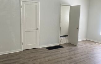 Studio, 1 bath, $1,400, Unit 4