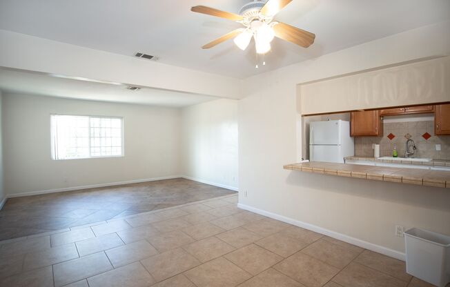 2 beds, 1 bath, $2,795