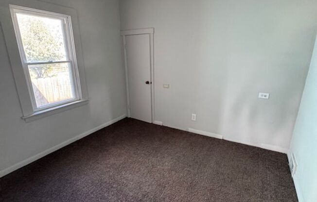 2433 Wayne Trace