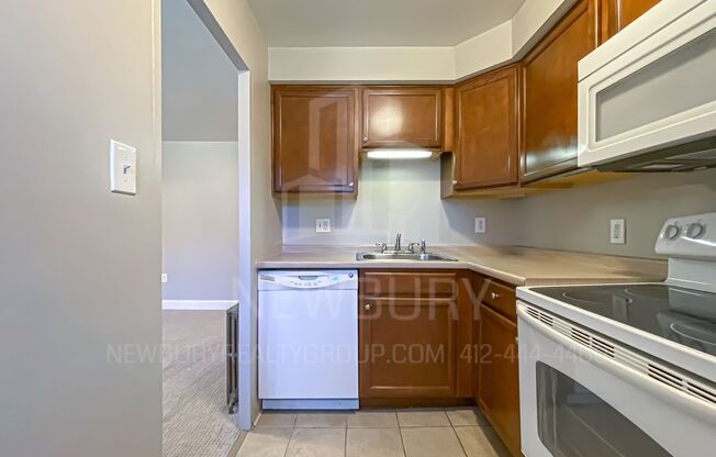 1 bed, 1 bath, 525 sqft, $915, Unit 104-01