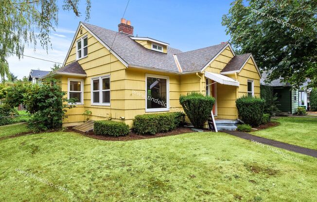 LOCATION, LOCATION, LOCATION ! Vintage 7 Bedroom Craftsman Directly Across from University of Portland