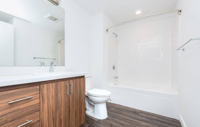 1 bed, 1 bath, 580 sqft, $1,450, Unit 212