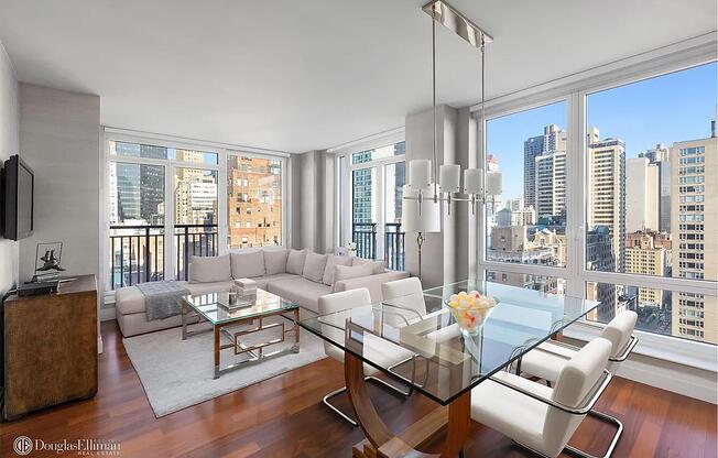 45 AVE 1804