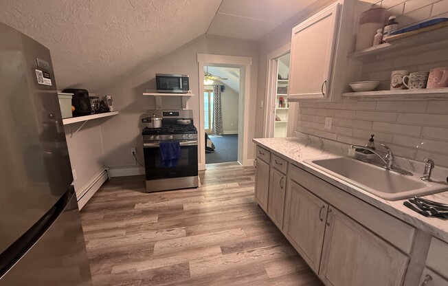 154 BROADSOUND AVE