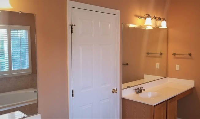 1201 LATE HARVEST DR