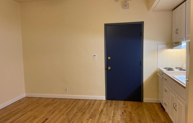 1 bed, 1 bath, 390 sqft, $1,155, Unit 309